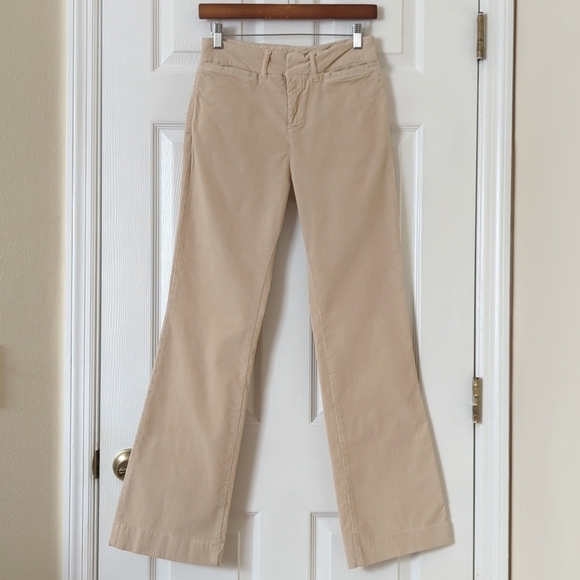 BDG Urban Outfitters Classic Pinwale Corduroy High Waisted Bootcut Pants Cream 2 - Picture 1 of 13